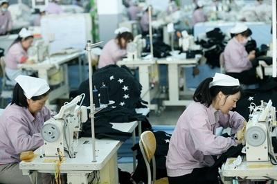 龍山街道:&ldquo;村頭工(gong)廠&rdquo;助(zhu)力就(jiu)業(ye)